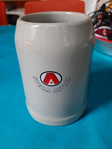 mok Stella Artois beschikbaar voor biedingen