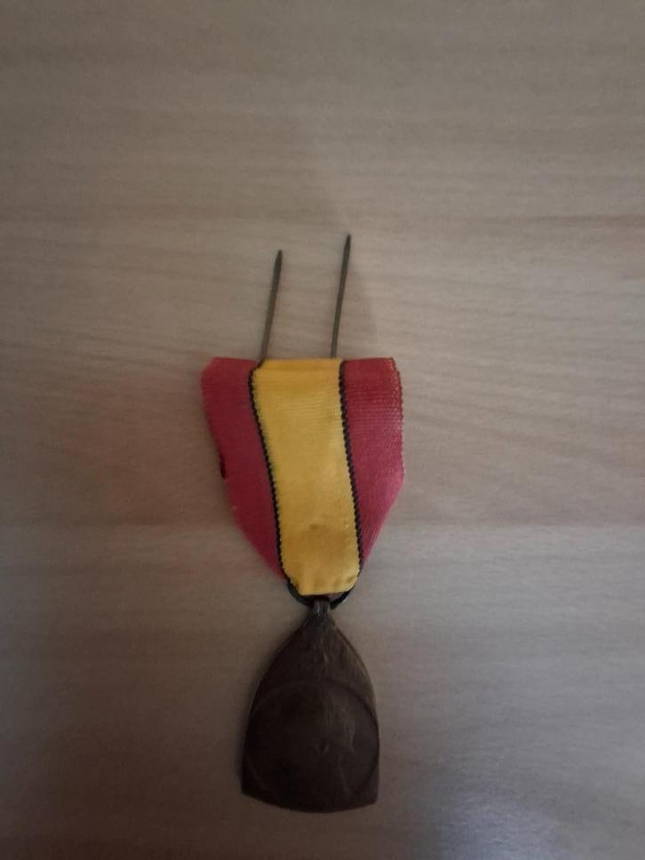 Oorlogsherinneringsmedaille 1914-1918, Verzamelen, Militaria | Algemeen, Landmacht, Lintje, Medaille of Wings, Verzenden