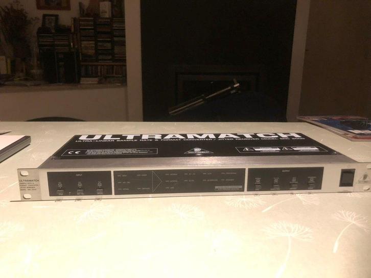 Behringer Ultramatch, Audio, Tv en Foto, Converters, Zo goed als nieuw, Ophalen of Verzenden