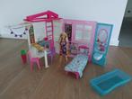 Draagbaar barbie huis met pop en accessoires, Ophalen of Verzenden, Zo goed als nieuw, Barbie