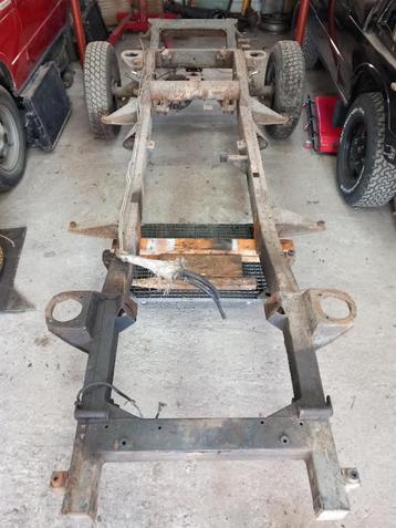 Land Rover Discovery 3.9 V8 chassis beschikbaar voor biedingen