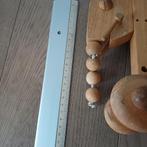 Jouets en bois, Enlèvement