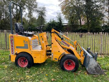 Knikmops 100 BJ 2019 met slechts 2350 uur beschikbaar voor biedingen