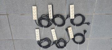 6 Bloc multiprise 4 X 2P+T CABLE 3,5m Vynckier 31220 beschikbaar voor biedingen