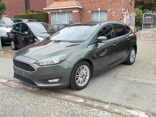 * Ford focus benzine *, Autos, Ford, Entreprise, Achat, Focus, Airbags, Air conditionné, Alarme, Android Auto, Apple Carplay, Bluetooth