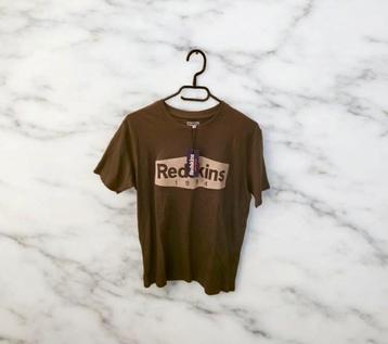 T-shirt voor heren beschikbaar voor biedingen