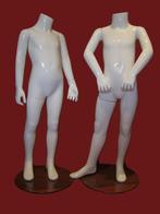 kinder - mannequins kindjes paspoppen op glasplaat., Antiek en Kunst, Ophalen