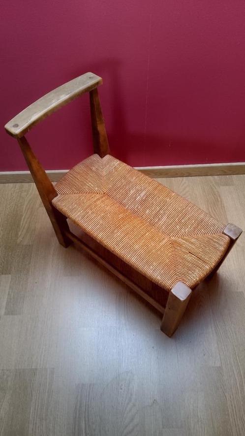 À vendre : Chaise basse de prière en bois et paille, Antiek en Kunst, Curiosa en Brocante, Ophalen