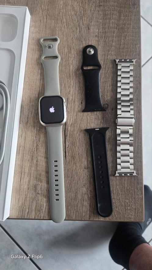 Titre de l'annonce : Apple Watch Series 8 GPS 41mm (Boîtier, Handtassen en Accessoires, Smartwatches, Zo goed als nieuw, Grijs