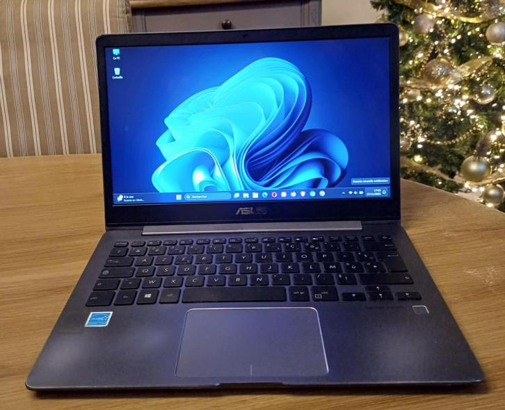 ASUS Zenbook 13 - Intel Core I5 - Ram 8Go - 256 Go SSD, Informatique & Logiciels, Ordinateurs portables Windows, Utilisé, 13 pouces
