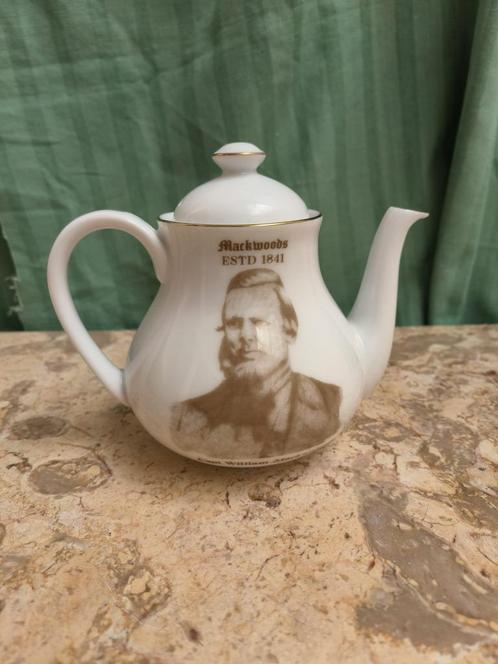 Vintage Engels theepotje, Antiek en Kunst, Antiek | Keramiek en Aardewerk, Ophalen