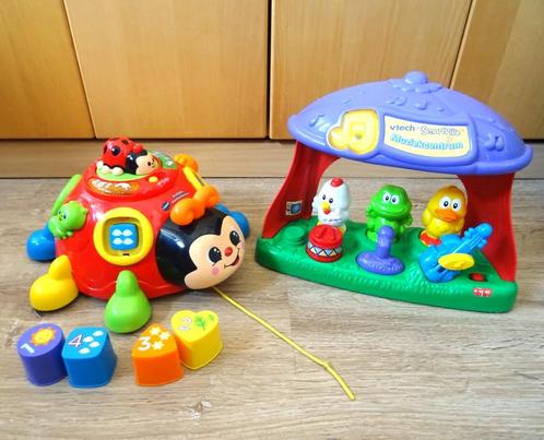 2 x Vtech: Vrolijke vormenkever en Smartville muziekcentrum, Kinderen en Baby's, Speelgoed | Vtech, Gebruikt, 6 maanden tot 2 jaar