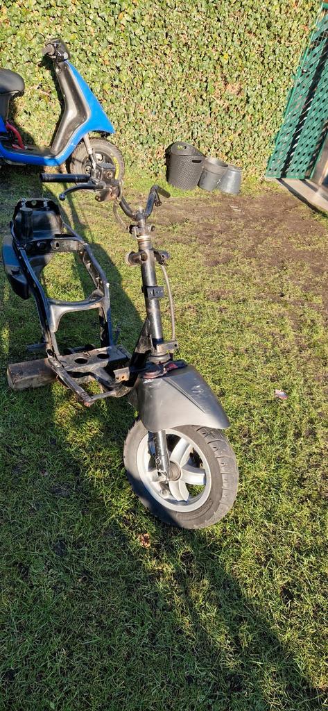 Scooters gezocht voor opmaak!, Fietsen en Brommers, Brommeronderdelen | Scooters, Ophalen