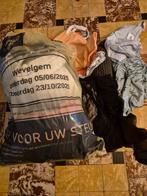 Zak met allerlei kleren, Ophalen, Maat 38/40 (M)
