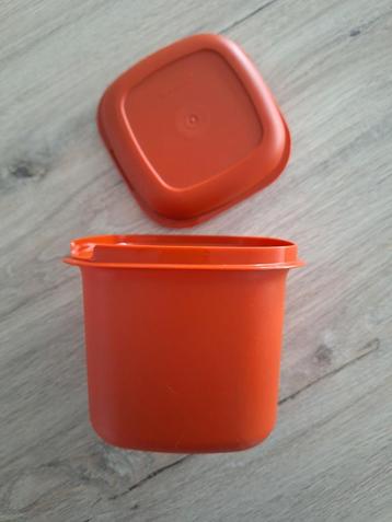 Tupperware vintage cube beschikbaar voor biedingen