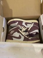 Nike air Jordan 1mid maat 39,5, Kleding | Dames, Schoenen, Ophalen, Nike, Sneakers, Gedragen