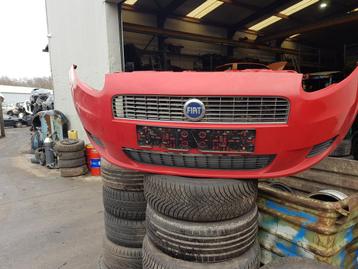 FIAT GRANDE PUNTO VOORBUMPER BJ 2007 beschikbaar voor biedingen