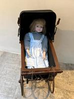 Calèche antique avec poupée, Enlèvement, Utilisé, Poupée