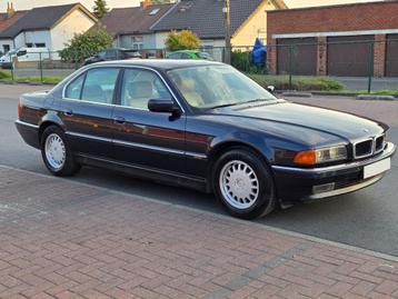 BMW E38 730i V8 AUTOMAAT OLDTIMER, Auto's, BMW, Automaat, 4 deurs, Achterwielaandrijving, Blauw