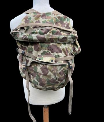 Original WWII USMC M1941 Frogskin Jungle Pack – 1943 Dated beschikbaar voor biedingen