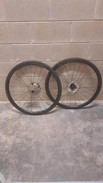 Nieuwe wielset Shimano RS  beschikbaar voor biedingen