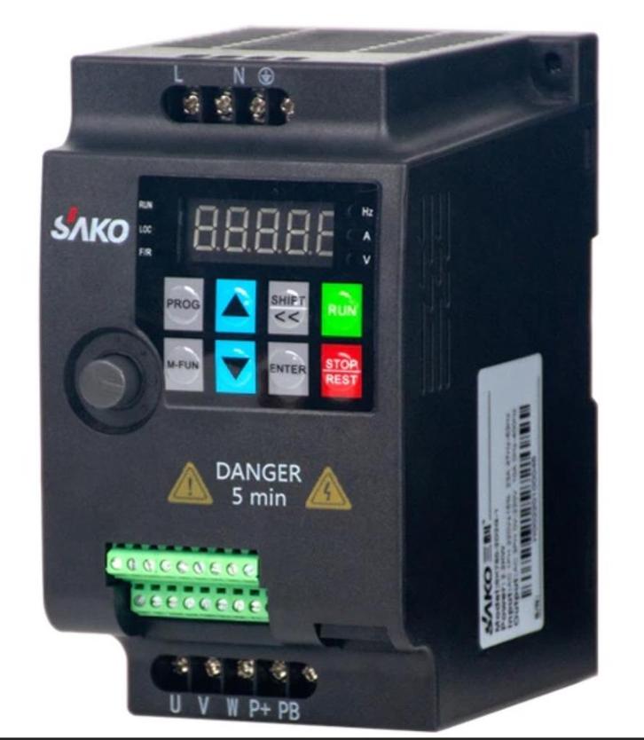 FREQUENTIE REGELAAR VOOR 3 FASEN MOTOREN, Hobby en Vrije tijd, Elektronica-componenten, Nieuw, Ophalen
