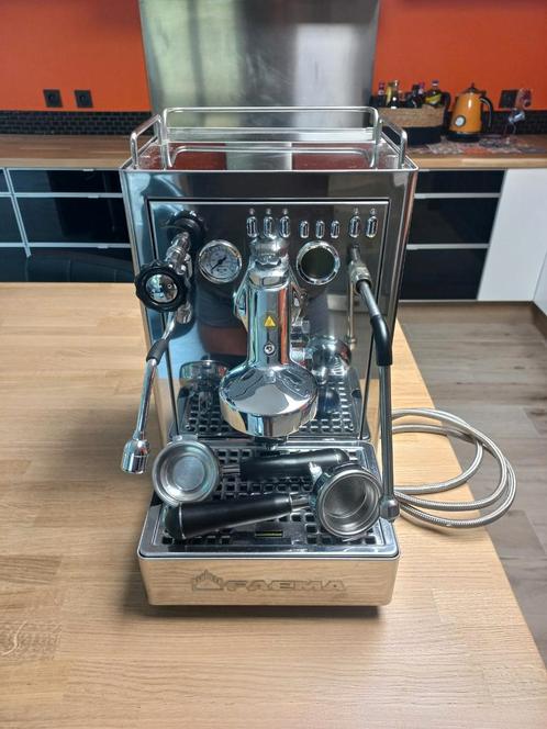 Faema Carisma A1 espressomachine e61 Rocket Lelit, Elektronische apparatuur, Koffiezetapparaten, Zo goed als nieuw, Ophalen of Verzenden