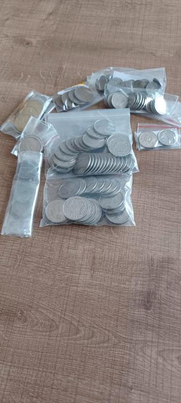 Belgische  oude munten . TE koop . beschikbaar voor biedingen