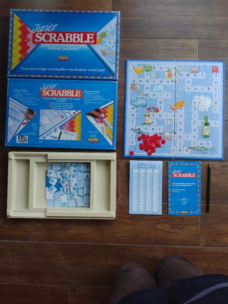 Junior Scrabble: plaatsjes scrabble & regenboog scrabble 6+, Hobby en Vrije tijd, Gezelschapsspellen | Bordspellen, Gebruikt, Ophalen of Verzenden