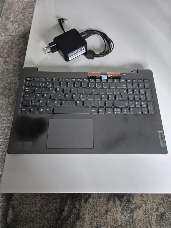 Lenovo Ideapad 3 - 15ITL6 voor onderdelen, Computers en Software, Moederborden, Ophalen