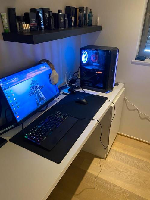Gaming setup rtx3060, Games en Spelcomputers, Games | Pc, Zo goed als nieuw, Vanaf 7 jaar, Online, Ophalen