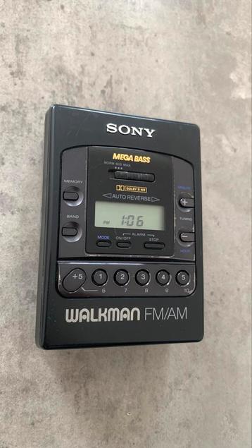 Sony WM-F2085 Walkman beschikbaar voor biedingen