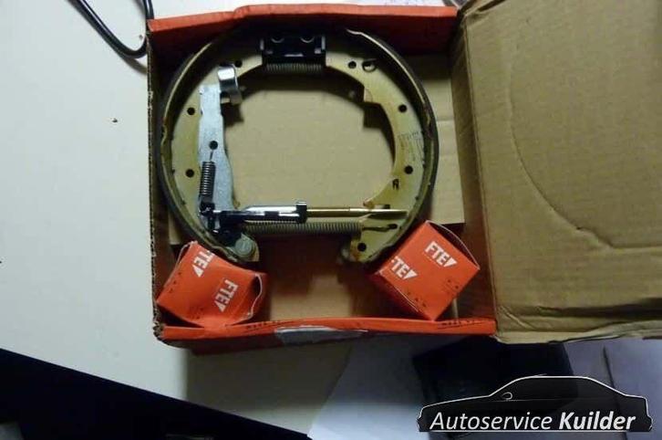 Remschoenset+cylinders compleet set Renault R20 R25 R30, Autos : Pièces & Accessoires, Freins & Transmission, Renault, Neuf, Enlèvement ou Envoi