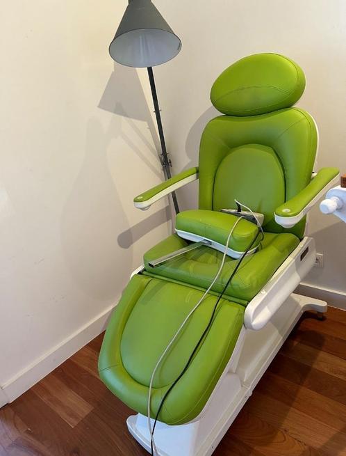 Behandelstoel schoonheidssalonl, Sport en Fitness, Massageproducten, Gebruikt, Ophalen