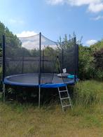 Trampoline 404cm met veiligheidsnet en trapje, Kinderen en Baby's, Speelgoed | Buiten | Trampolines, Ophalen, Zo goed als nieuw
