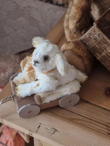 Schaapje, lammetje handgemaakt  beschikbaar voor biedingen