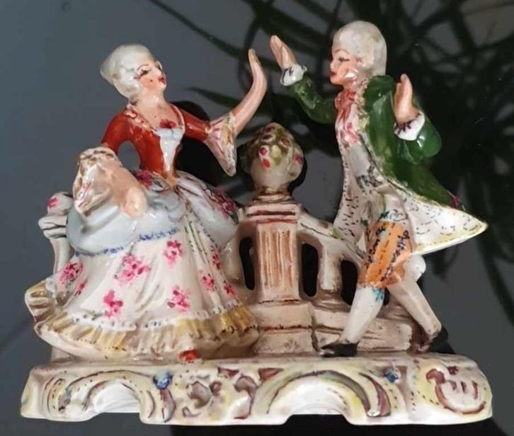 Antieke Dresden Handbeschilderde beeld., Antiek en Kunst, Curiosa en Brocante, Verzenden