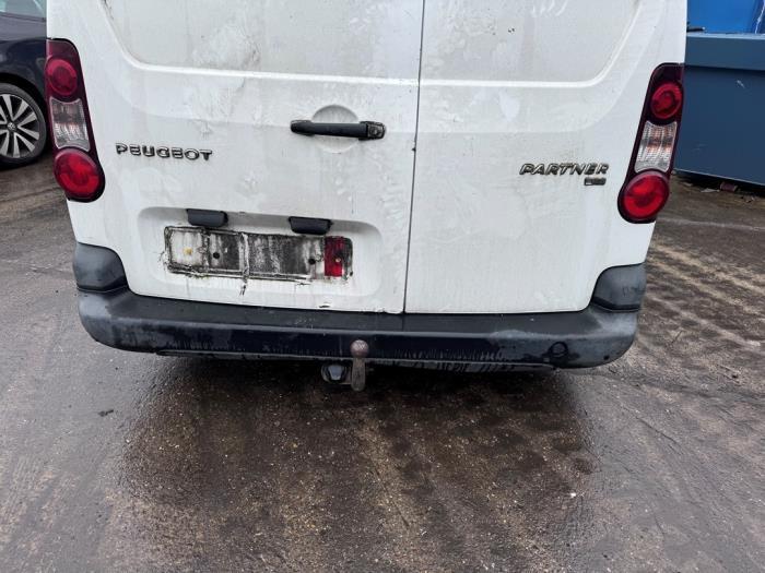 Achterbumper van een Peugeot Partner (EWP), Auto-onderdelen, Carrosserie, Bumper, Peugeot, Gebruikt, 3 maanden garantie, Ophalen of Verzenden