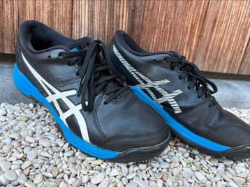 Asics hockeyschoen maat 37,5 beschikbaar voor biedingen