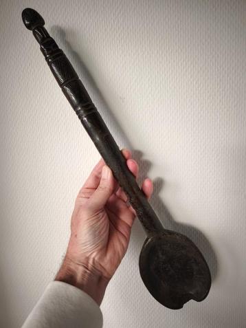 KUBA grote lepel (Congo) beschikbaar voor biedingen