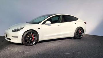 Tesla Model 3 Dual Motor Performance~Pano~AutoPilot~Alcantar beschikbaar voor biedingen