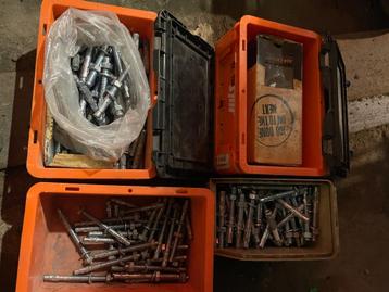 anker bout  pluggen  beschikbaar voor biedingen
