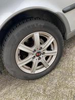 Winterbanden 185/65 R15 op lichtmetalen velgen, Auto-onderdelen, Banden en Velgen, Ophalen, Gebruikt, 15 inch, Velg(en)