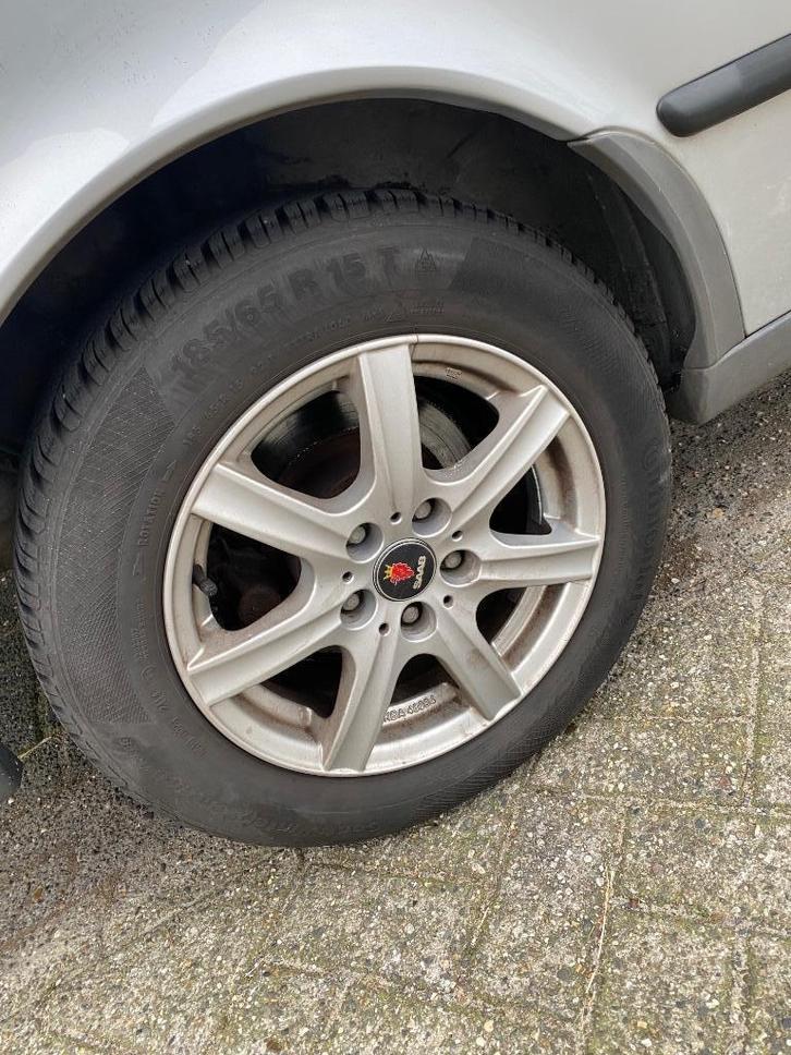 Winterbanden 185/65 R15 op lichtmetalen velgen, Auto-onderdelen, Banden en Velgen, Velg(en), Winterbanden, 15 inch, 185 mm, Personenwagen
