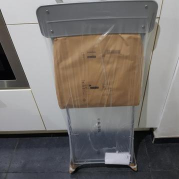 Chaises neuves SUNDSO ! disponible aux enchères