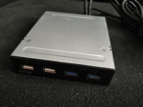 Akasa Interconnect S 4-poorts USB-paneel, Computers en Software, USB Sticks, Zo goed als nieuw, Ophalen of Verzenden