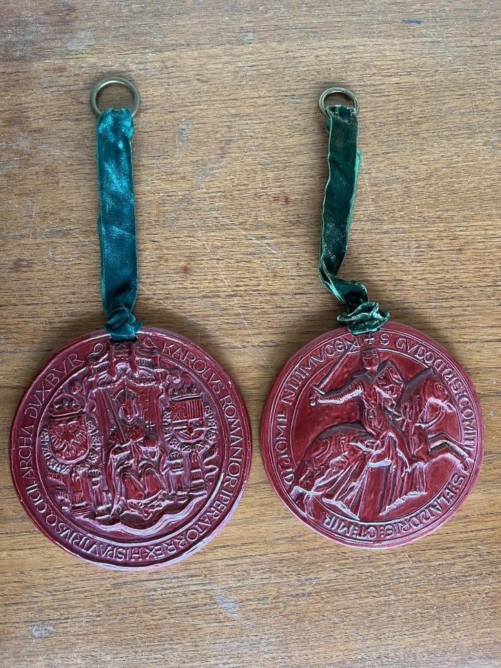 2 Herdenkingsborden Brugge Reiefeesten 1969 en 1970, Antiquités & Art, Curiosités & Brocante, Enlèvement ou Envoi