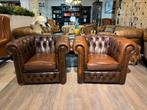 2 x Chesterfield club fauteuils antiek bruin leer zetels, Ophalen of Verzenden