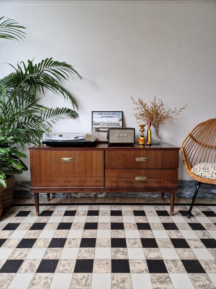 Vintage midcentury dressoir | platenspeler meubel | kast, Huis en Inrichting, Kasten | Dressoirs, Gebruikt, 100 tot 150 cm, 25 tot 50 cm