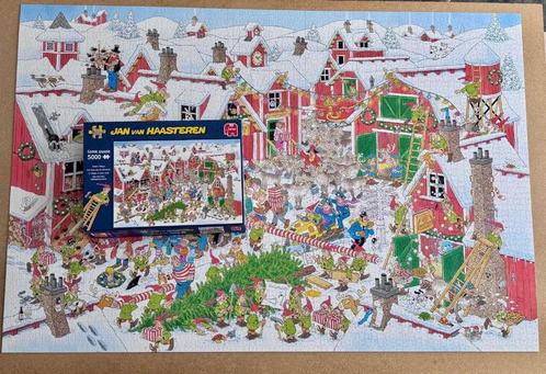 Puzzel Jan VAN HAASTEREN.  5000.   Het dorp van de Kerstman, Hobby en Vrije tijd, Denksport en Puzzels, Zo goed als nieuw, Legpuzzel